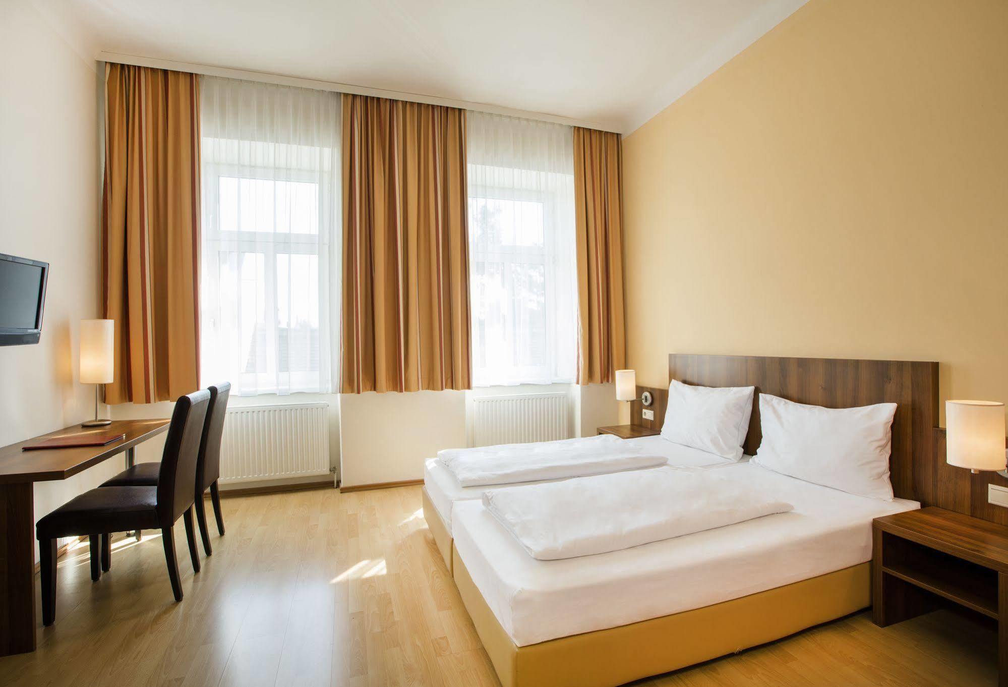 Hahn Hotel Viena Exterior foto